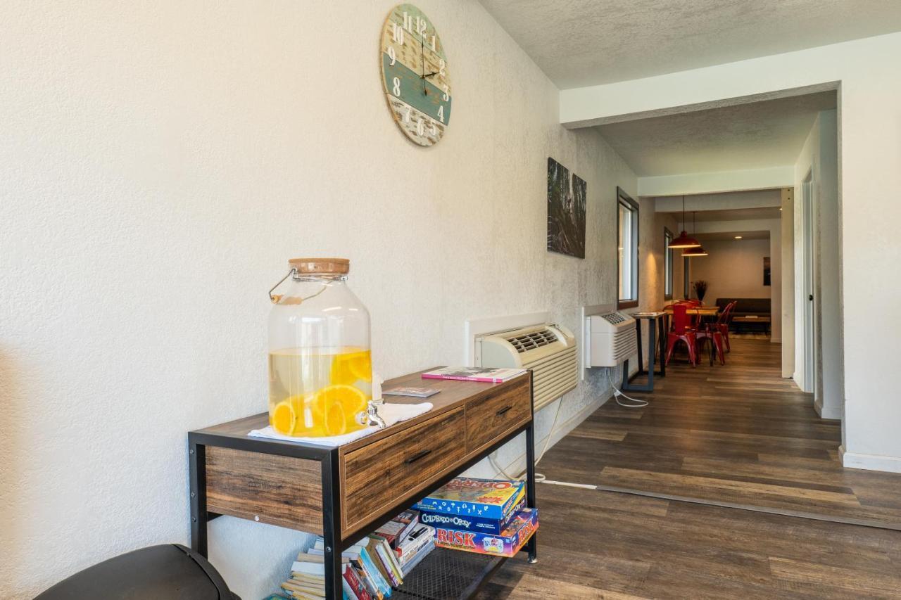 The Junction Hotel And Hostel ドゥランゴ エクステリア 写真