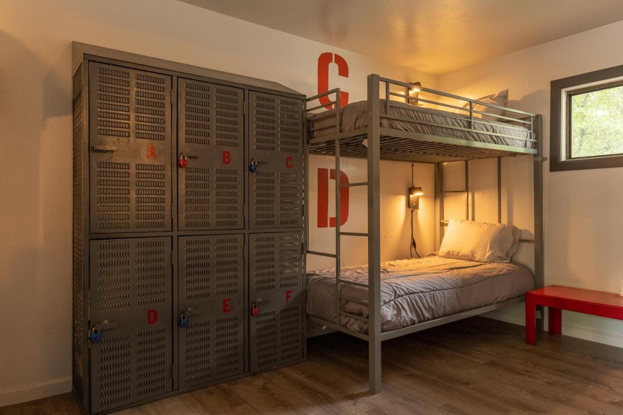 The Junction Hotel And Hostel ドゥランゴ エクステリア 写真
