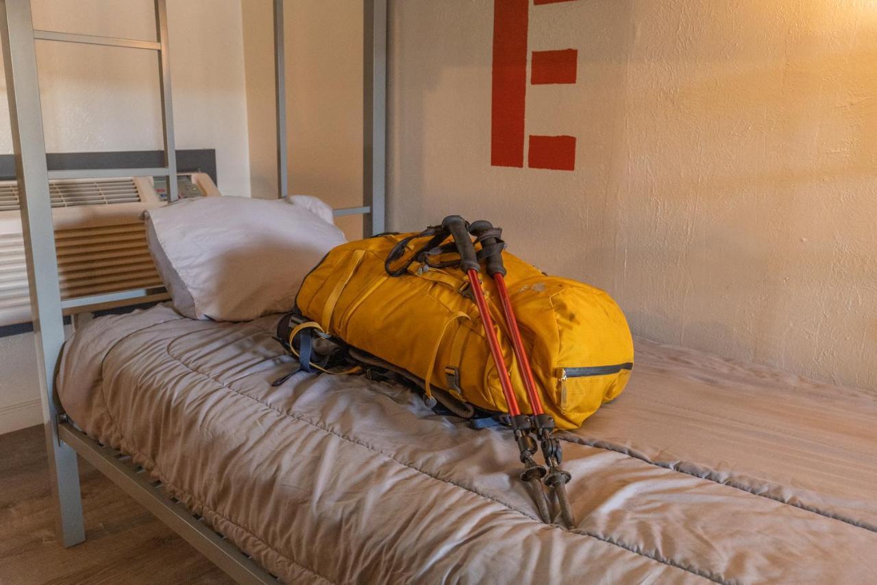 The Junction Hotel And Hostel ドゥランゴ エクステリア 写真